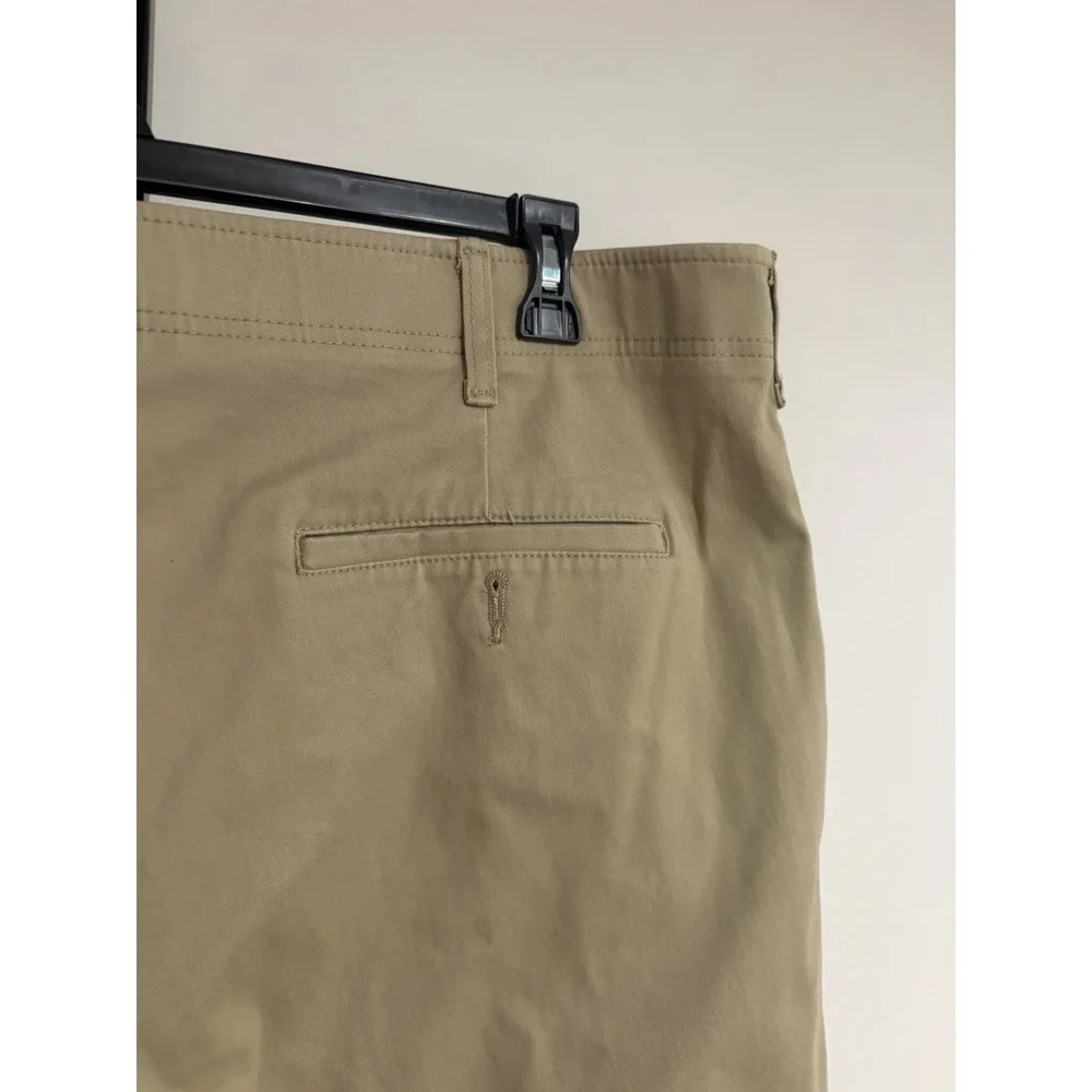 Lee Extreme Comfort MVP Mens 46x29 Khaki Straight Fit Stretch Chino Pants F160